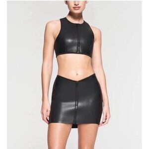 Skims Rubberized Scuba Swim Mini Skirt in Onyx Womens Sz Medium NEW Black